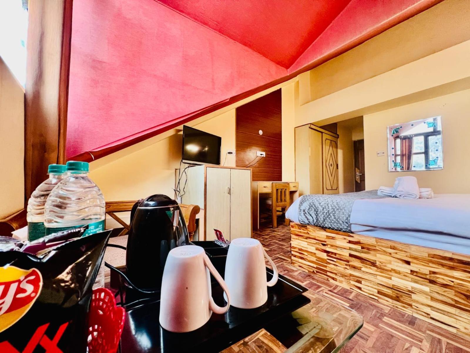 Hotel Kalinga Grand - Luxury Comfort !! Travellers Delight !! Budget Friendly !! Prime Location !! Guest Favourite มะนาลี ภายนอก รูปภาพ