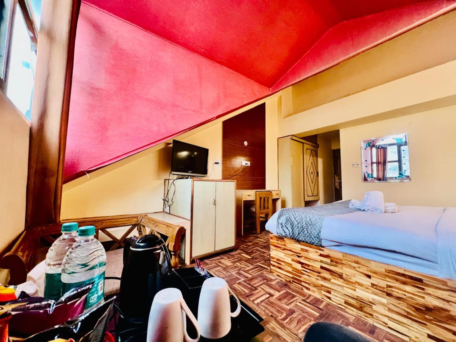 Hotel Kalinga Grand - Luxury Comfort !! Travellers Delight !! Budget Friendly !! Prime Location !! Guest Favourite มะนาลี ภายนอก รูปภาพ