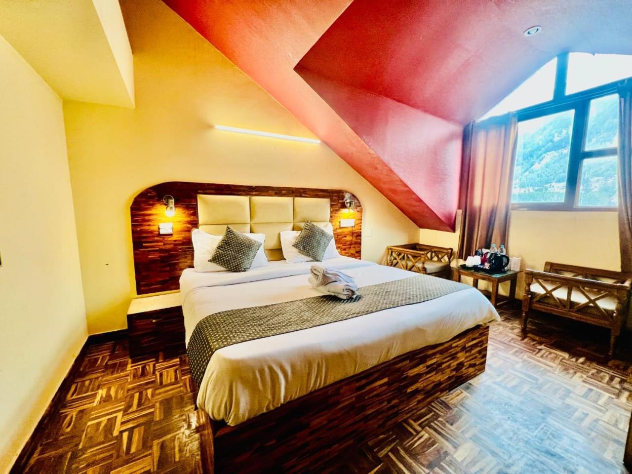 Hotel Kalinga Grand - Luxury Comfort !! Travellers Delight !! Budget Friendly !! Prime Location !! Guest Favourite มะนาลี ภายนอก รูปภาพ