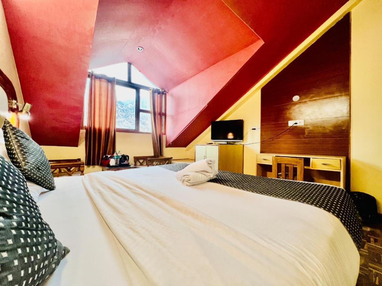 Hotel Kalinga Grand - Luxury Comfort !! Travellers Delight !! Budget Friendly !! Prime Location !! Guest Favourite มะนาลี ภายนอก รูปภาพ